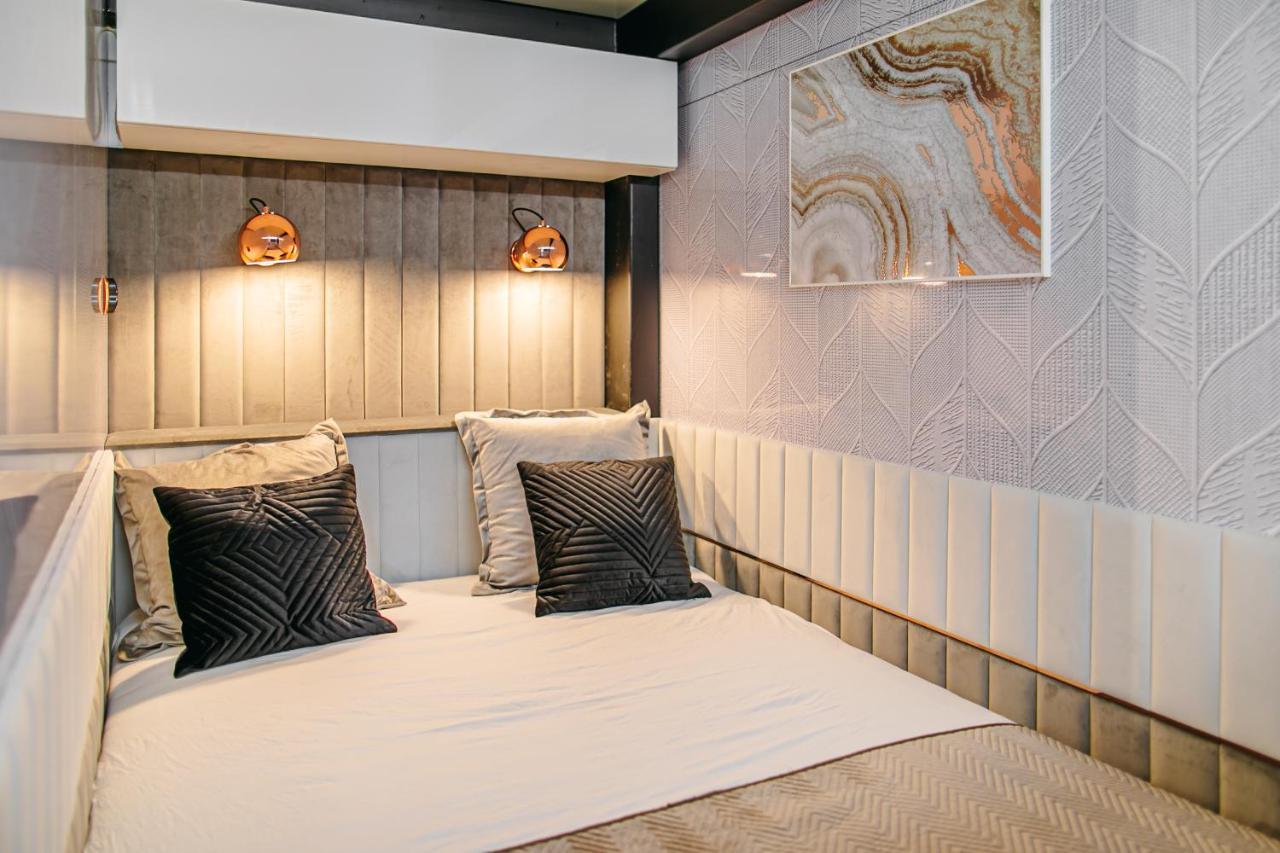 Grand Ht Houseboats - Domki Na Wodzie - Sauna, Jacuzzi, Kominek เมียลโน ภายนอก รูปภาพ