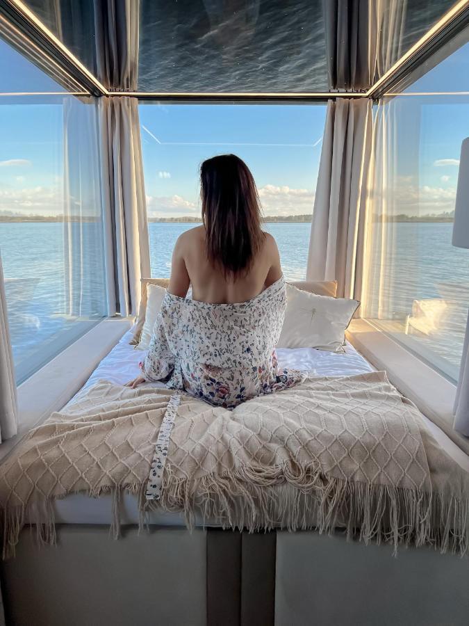 Grand Ht Houseboats - Domki Na Wodzie - Sauna, Jacuzzi, Kominek เมียลโน ภายนอก รูปภาพ