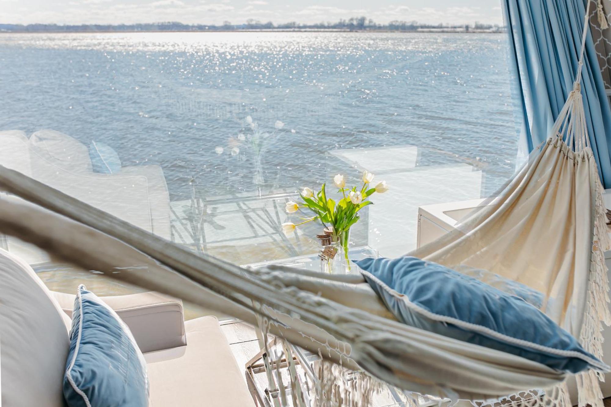 Grand Ht Houseboats - Domki Na Wodzie - Sauna, Jacuzzi, Kominek เมียลโน ภายนอก รูปภาพ