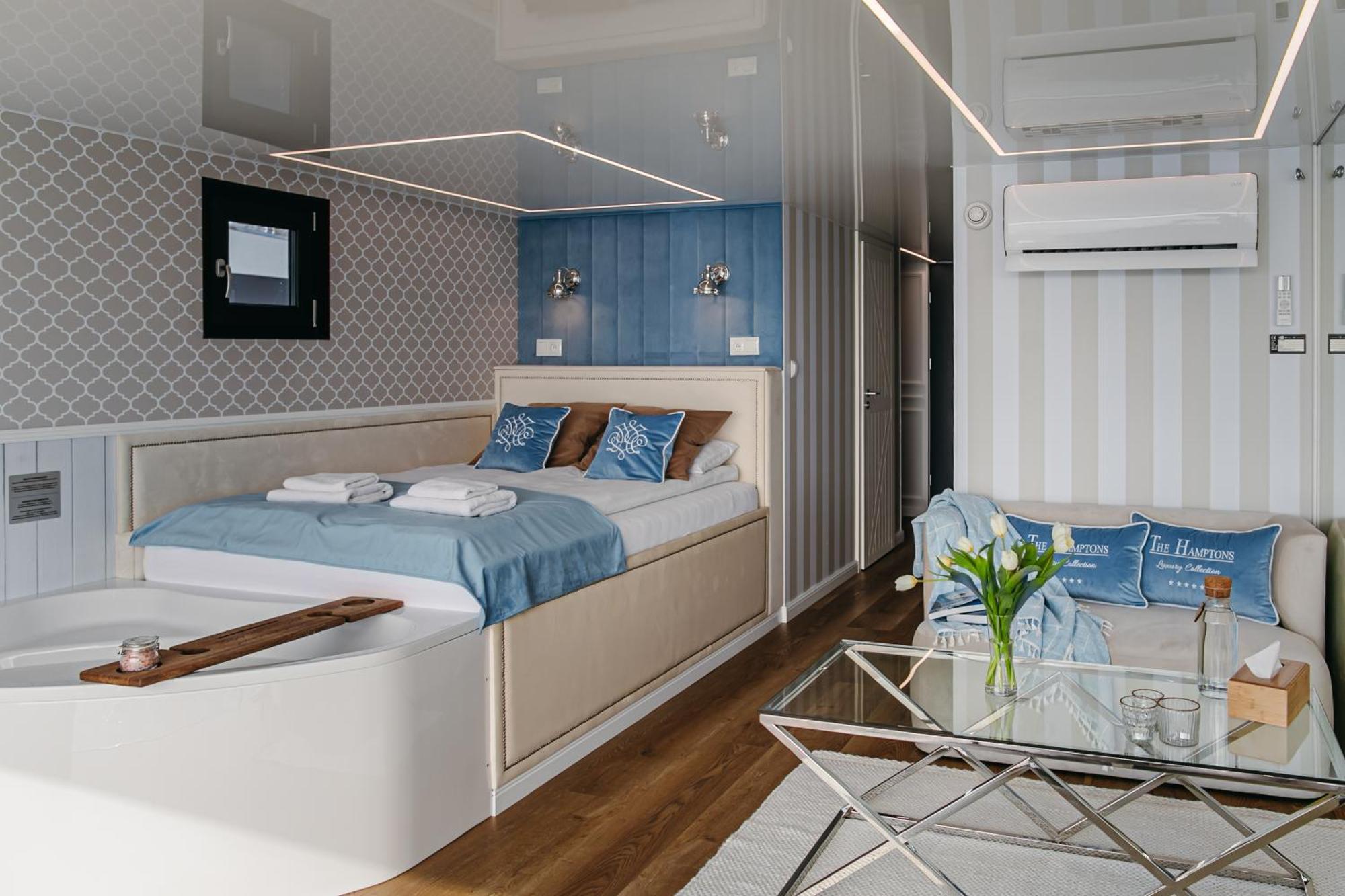 Grand Ht Houseboats - Domki Na Wodzie - Sauna, Jacuzzi, Kominek เมียลโน ห้อง รูปภาพ