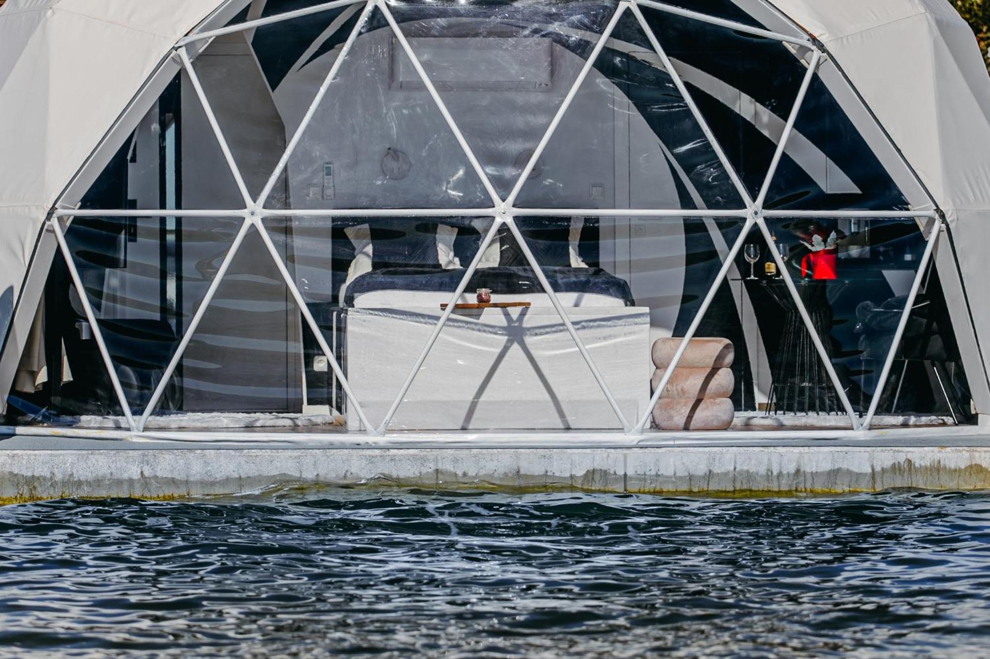Grand Ht Houseboats - Domki Na Wodzie - Sauna, Jacuzzi, Kominek เมียลโน ห้อง รูปภาพ